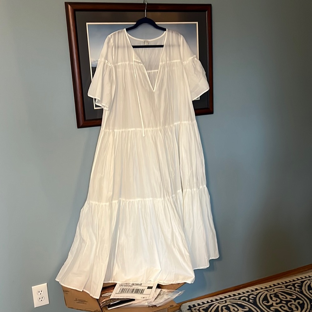 Women's White Tiered V-Neck Summer Dress